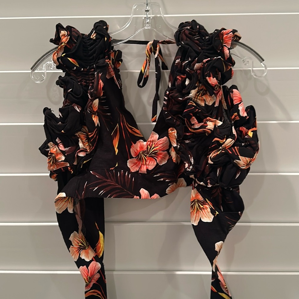 LPA Wrap floral top XS